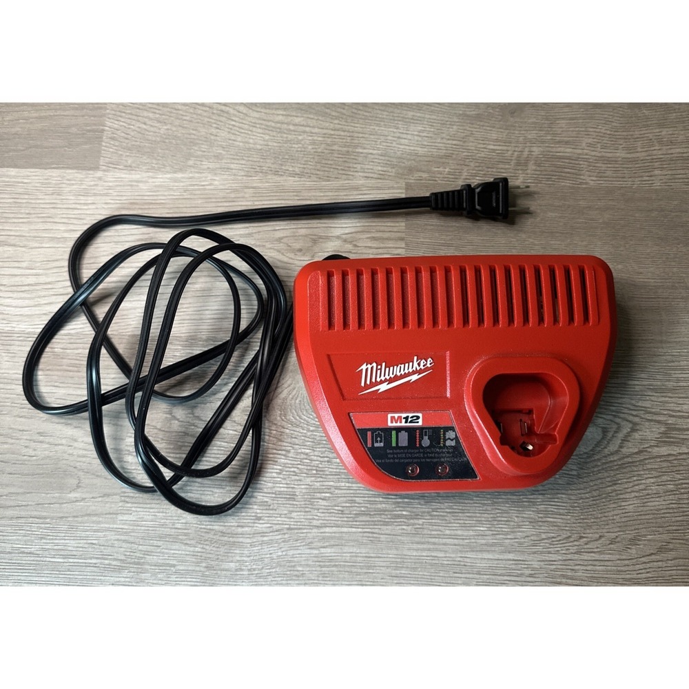 MILWAUKEE M12 12V LITHIUM-ION BATTERY CHARGER 48-59-2401